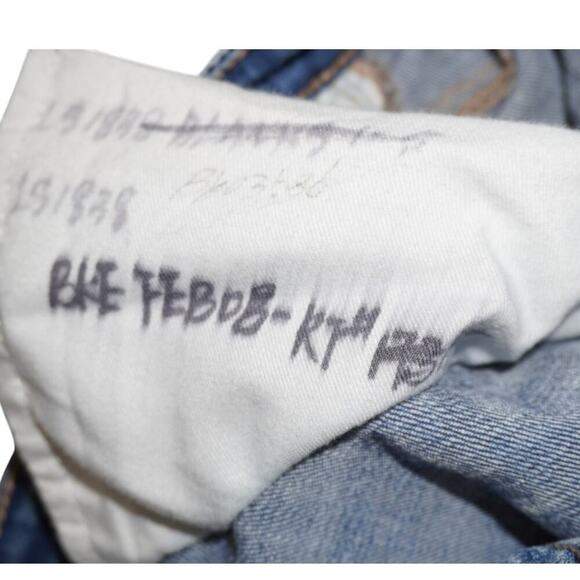 BKE Denim Distressed Raw Hem Jeans Women’s Size ~28 (Measured) - Picture 6 of 7